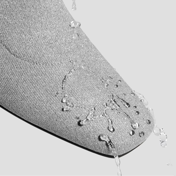 Vivaia Regina Pro Water-Repellant Boots - Sz 7 in Silver Metallic - Picture 2 of 6